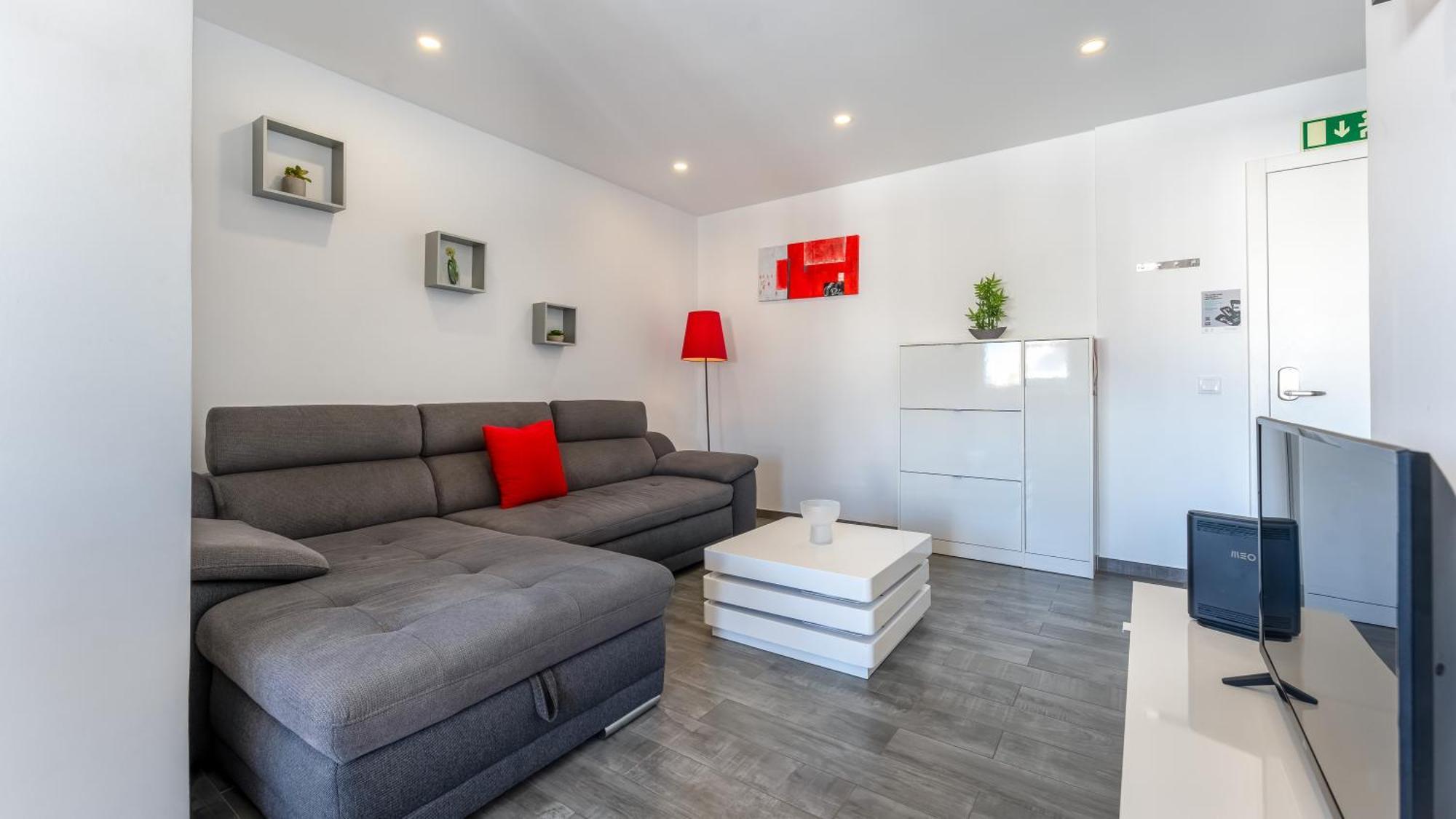 Red Velvet 1 Bdr Flat With Balcony By Lovelystay Portimão Exterior foto